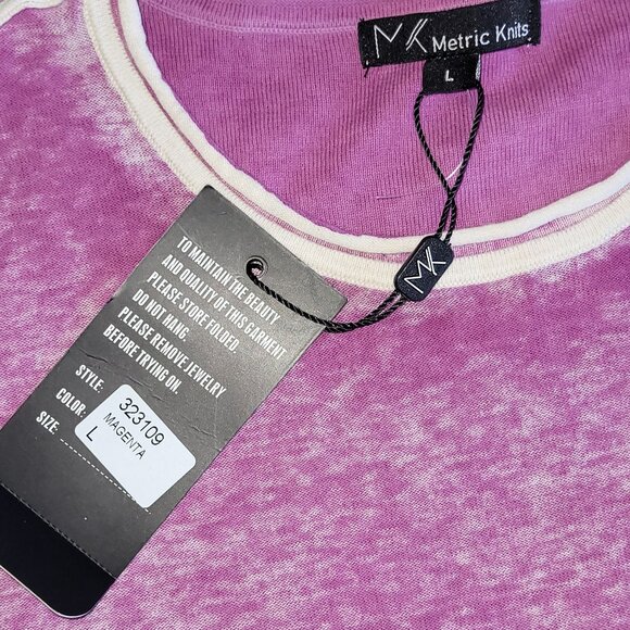 Lg NWT Metric Knits pink long sleeve light sweater - Picture 2 of 3